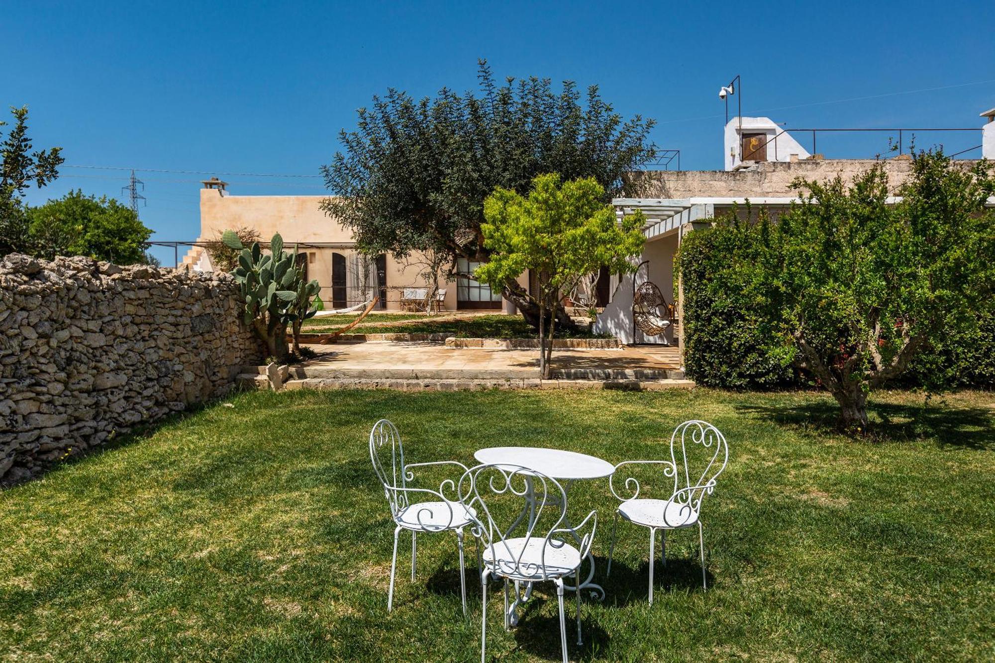 Masseria Li Capperi By Perle Di Puglia Алецио Экстерьер фото
